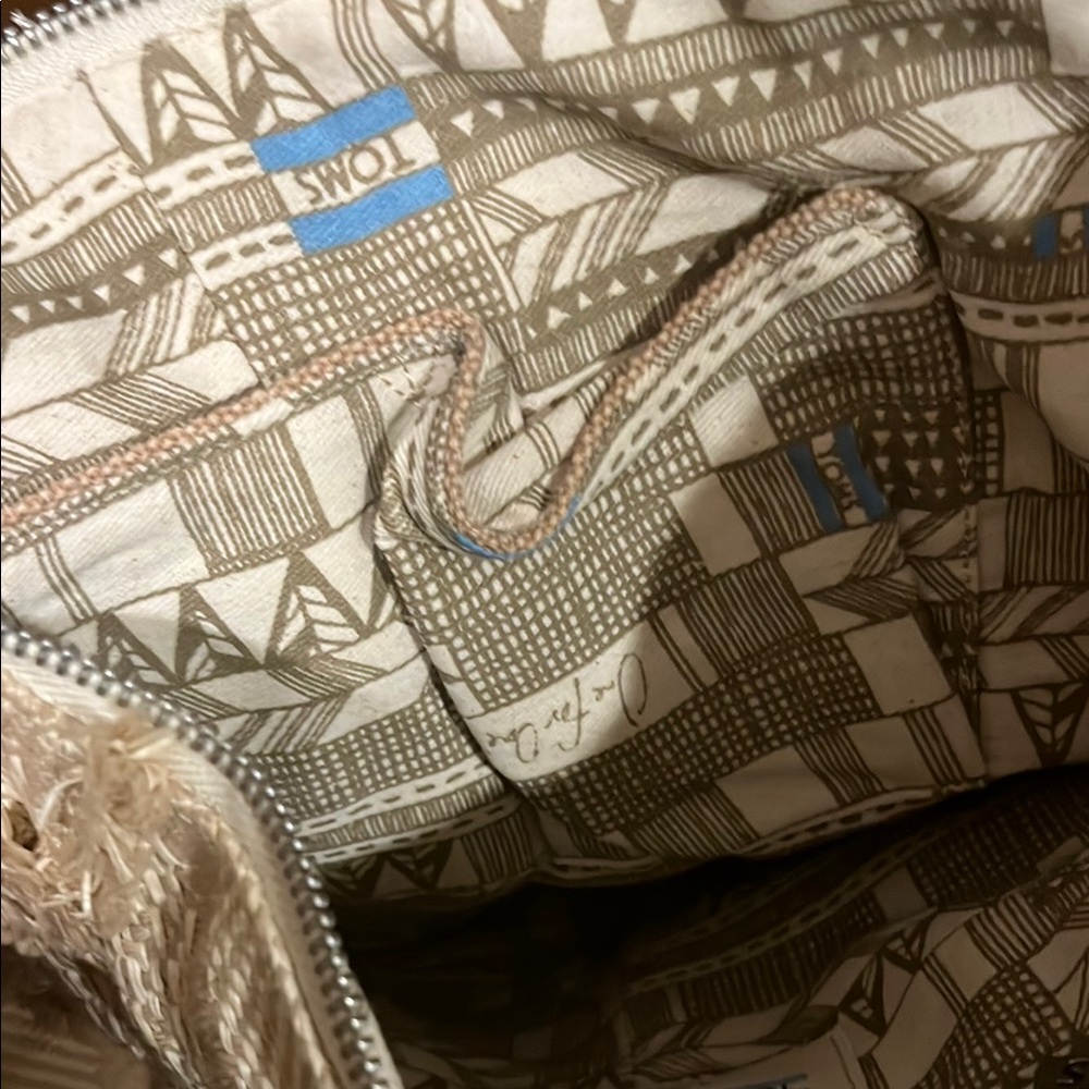 FREE PEOPLE TOMS NWT boho hobo crossbody crescent Shoulder Bag artsy neutral - Picture 6 of 16